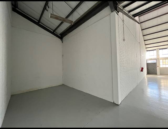 474M² WAREHOUSE TO LET IN MAITLAND